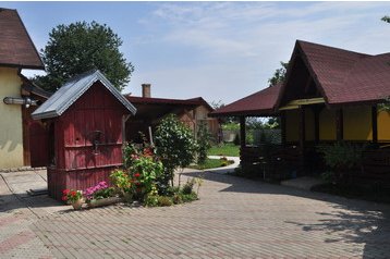 Rumunia Privát Arbore, Zewnątrz